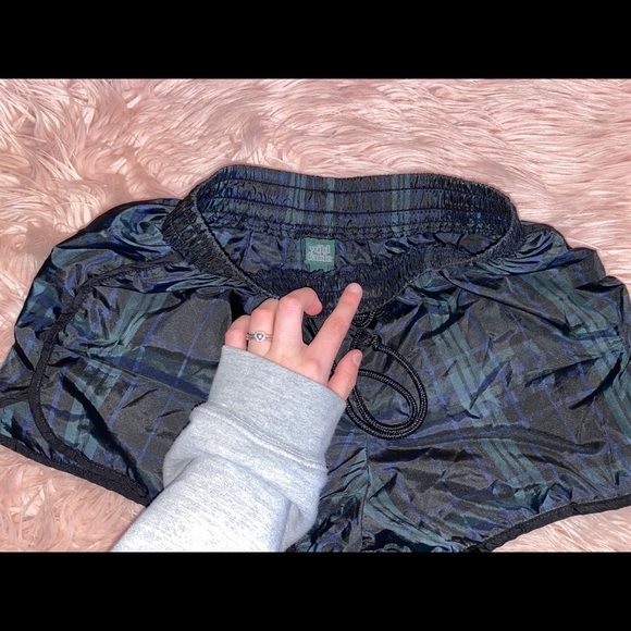 High waisted gym shorts - Picture 2 of 2